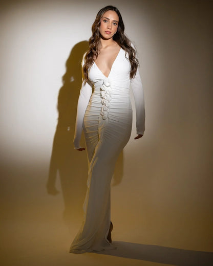 Vestido largo de mujer blanco de mangas largas