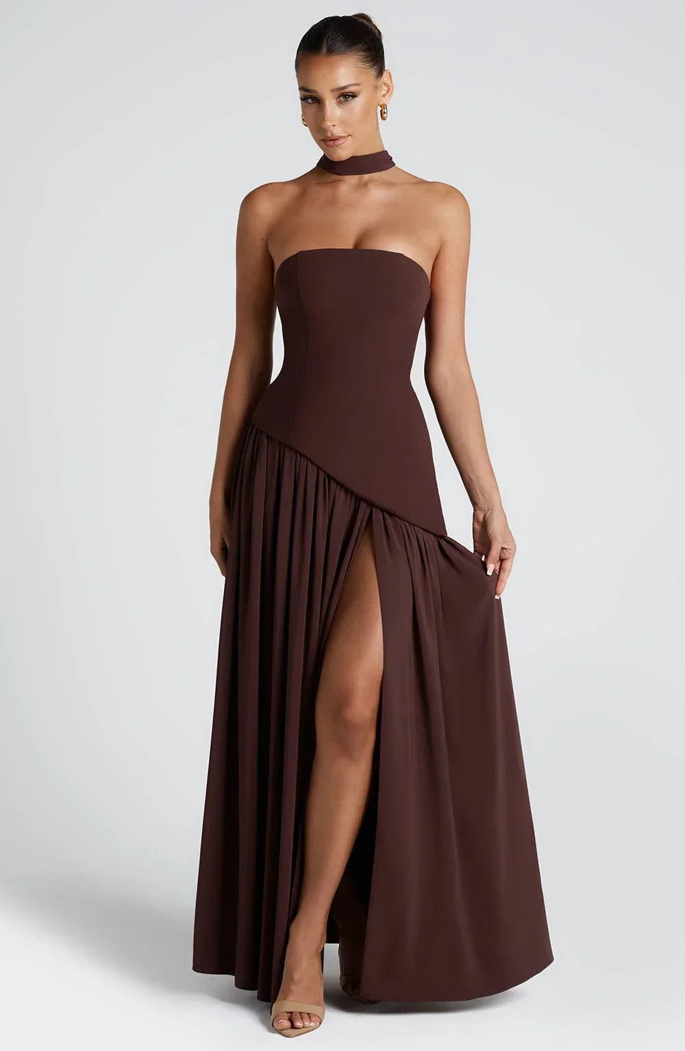 Vestido largo palabra de honor corsé con detalle de pañuelo y abertura alta