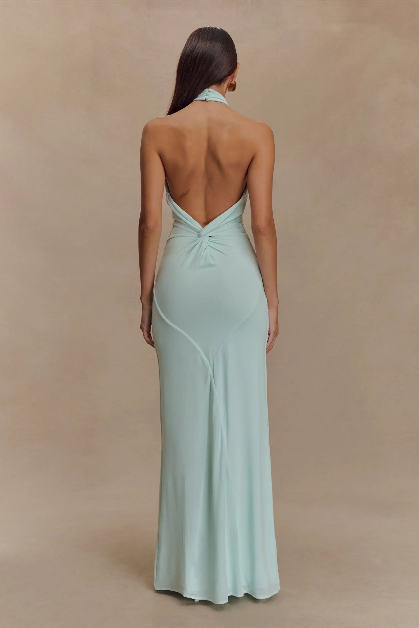 Vestido largo mujer espalda descubierta color menta suave
