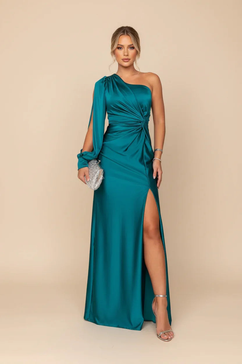 Vestido largo de mujer de satén con abertura