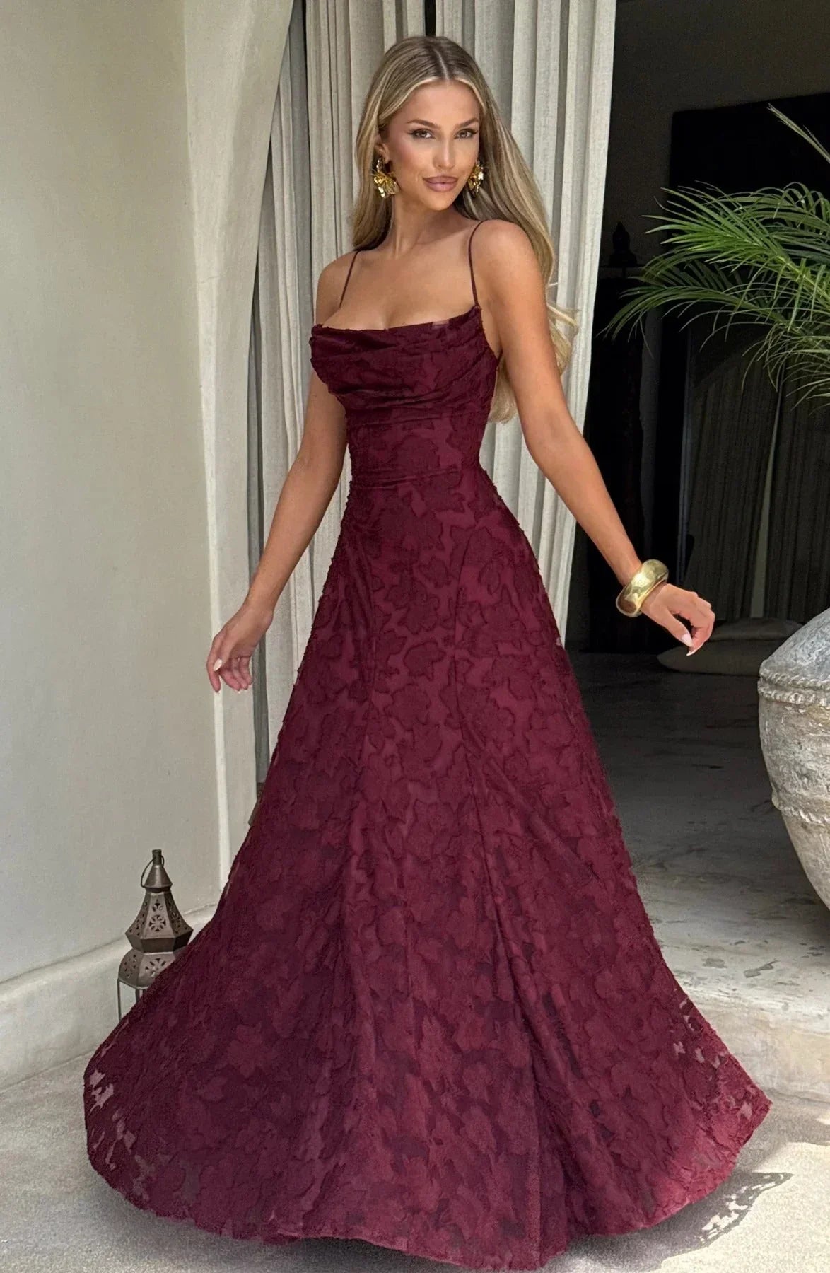 Vestido largo de mujer floral sin mangas