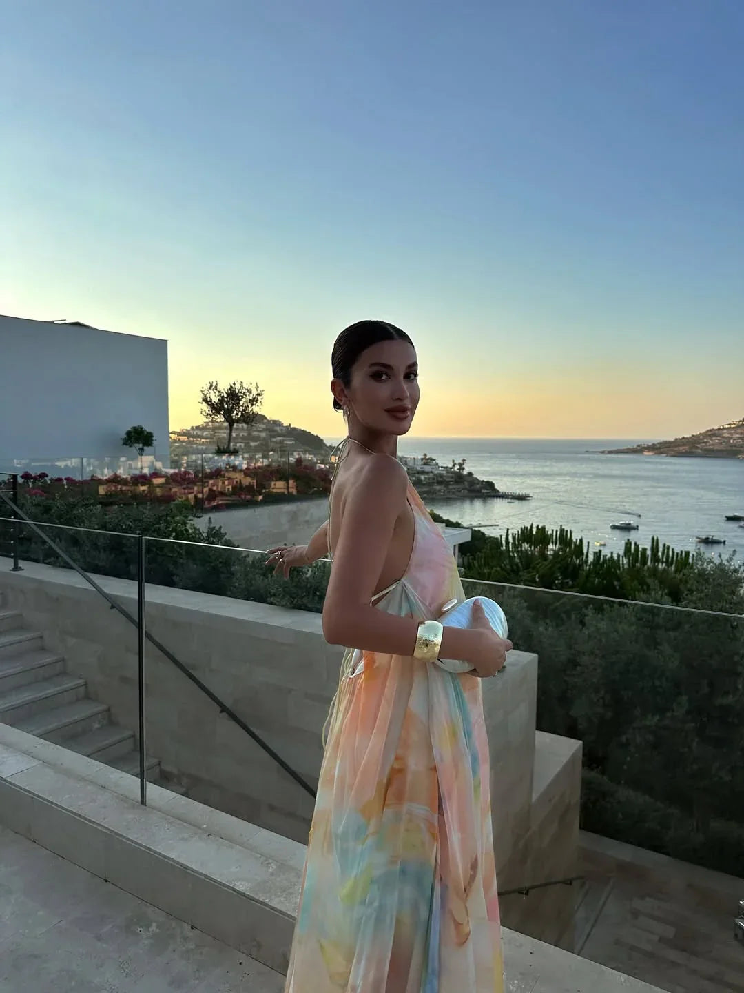 Vestido largo estampado con espalda descubierta para mujer