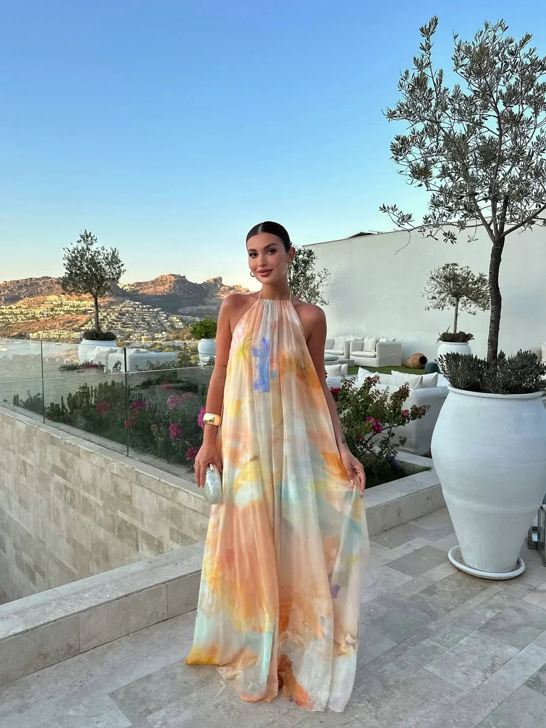 Vestido largo estampado con espalda descubierta para mujer