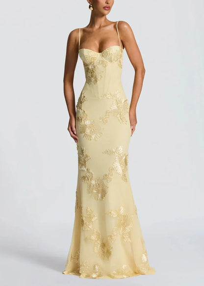 Vestido largo amarillo con bordado floral para mujer