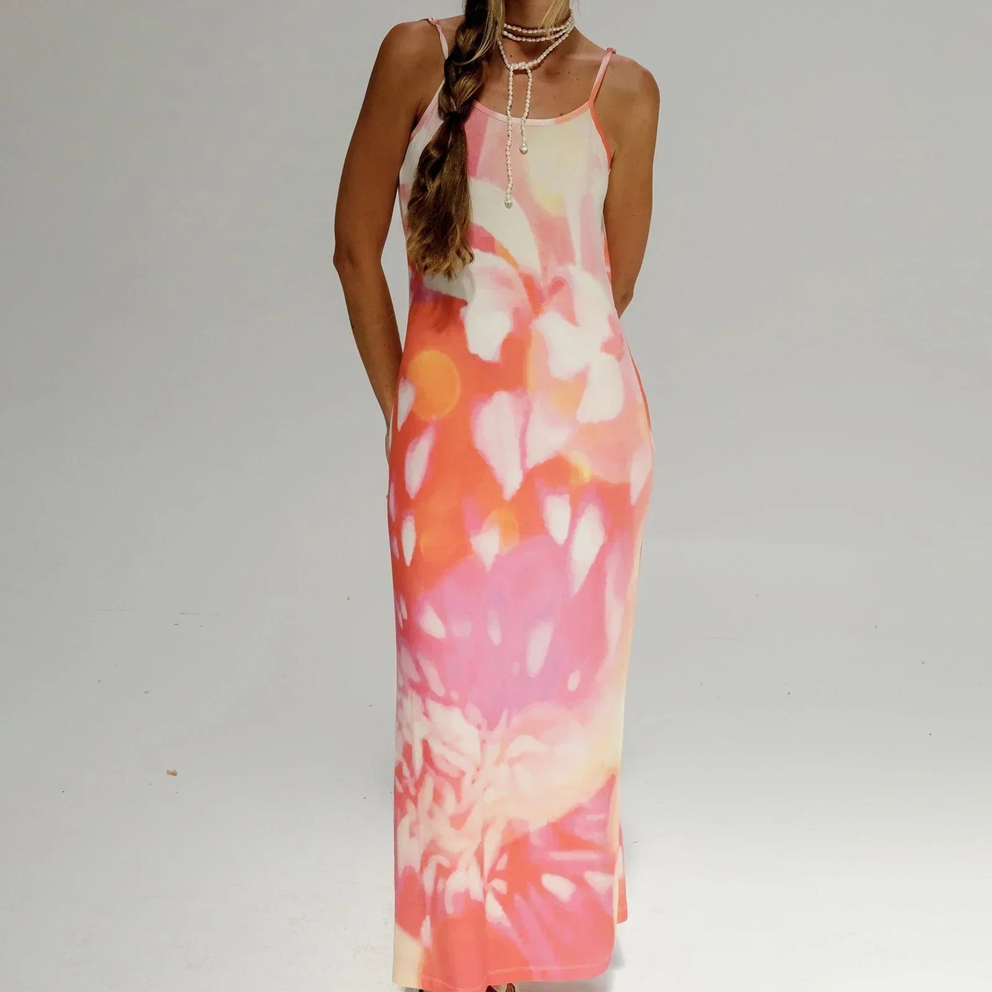Vestido largo para mujer con motivos artísticos y tirantes finos