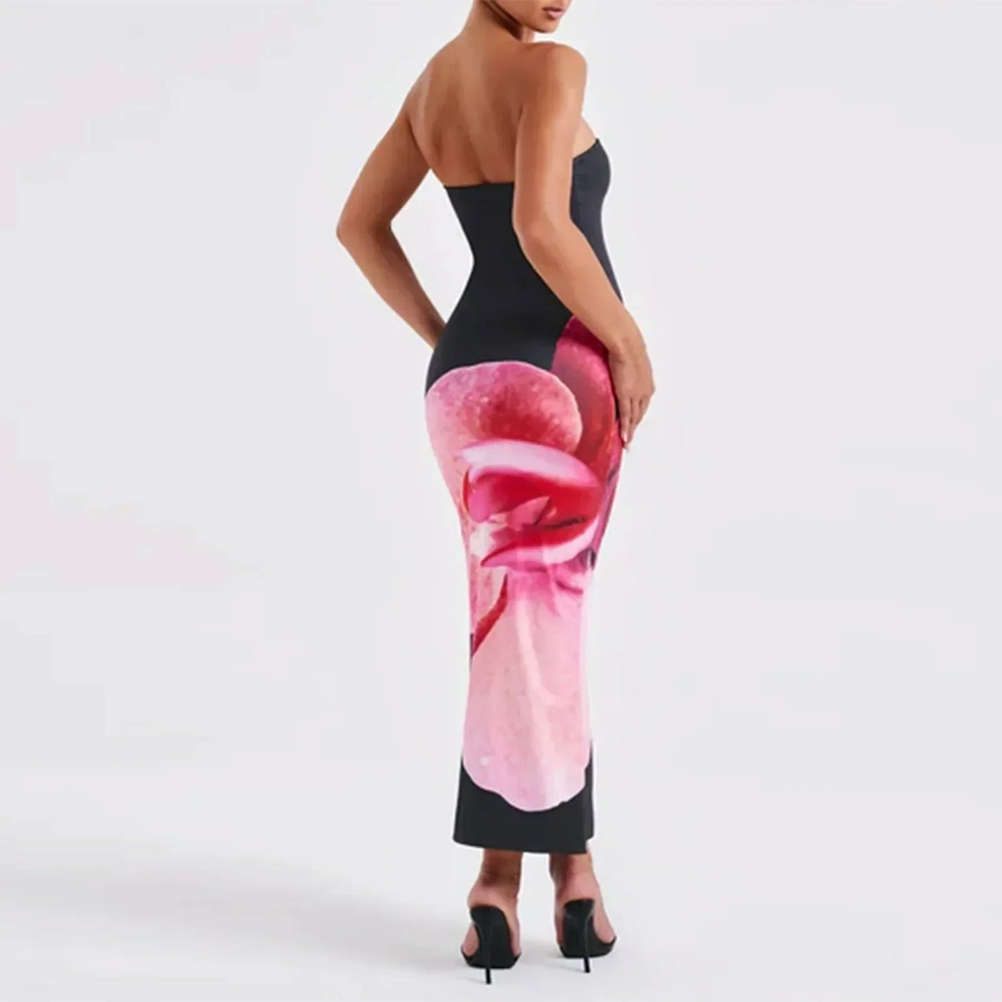 Vestido largo de mujer negro de espalda descubierta