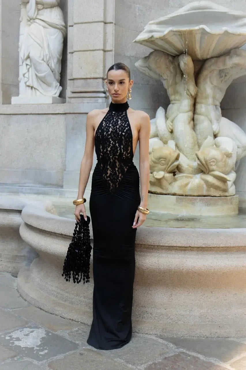 Vestido largo de mujer negro de espalda descubierta