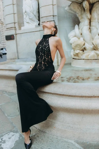 Vestido largo de mujer negro de espalda descubierta