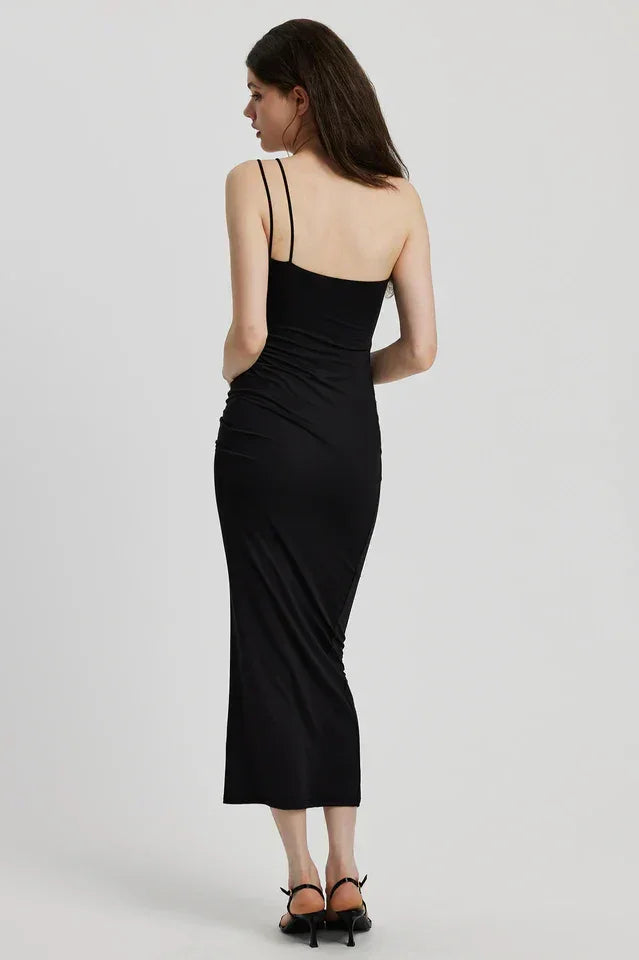 Vestido largo de mujer negro sin mangas