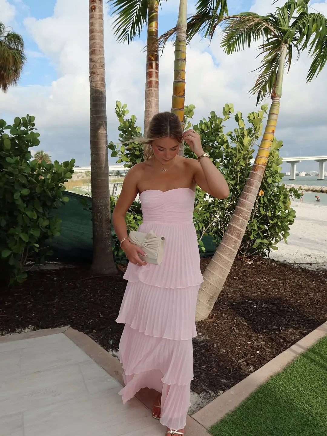 Vestido largo para mujer rosa sin tirantes con diseño en tres capas