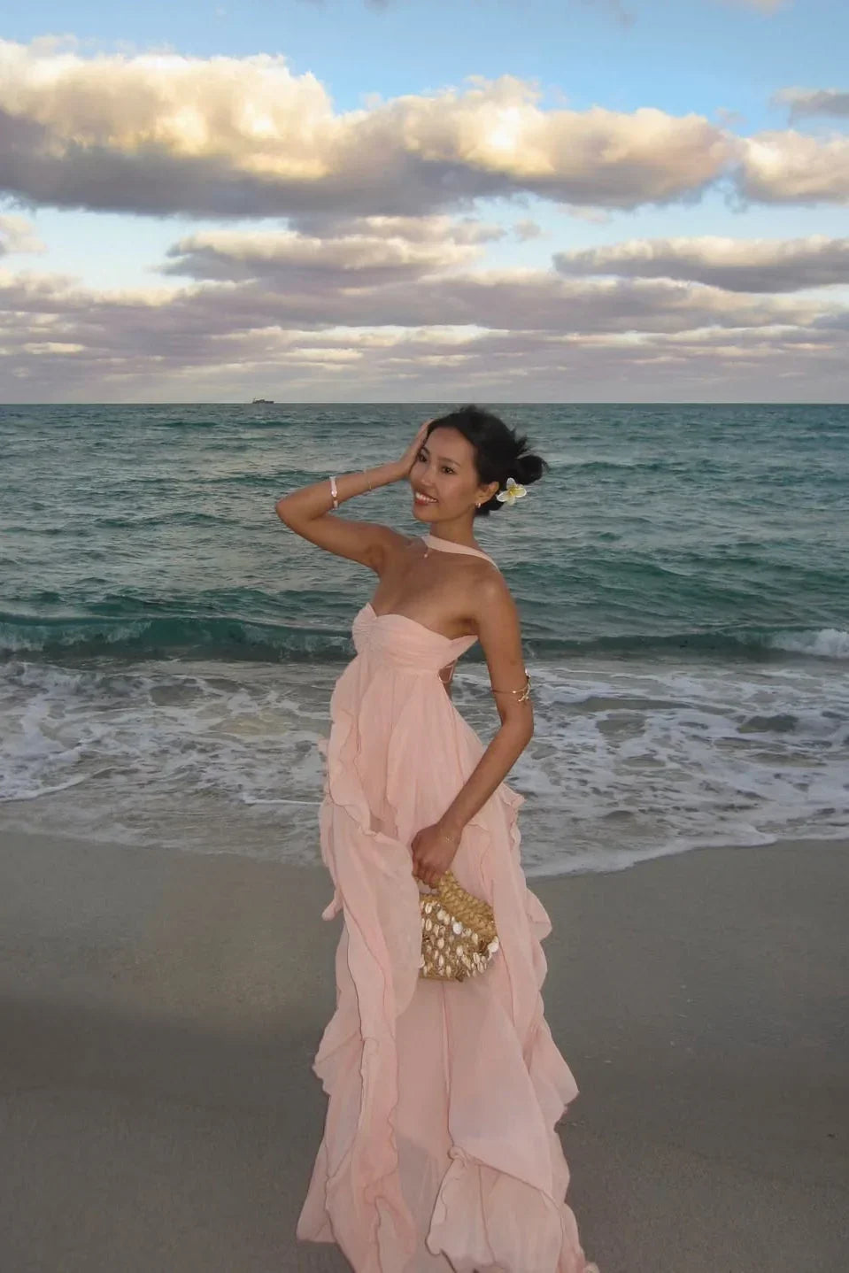 Vestido largo rosa con volantes para mujer