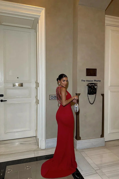 Vestido largo mujer rojo con tirantes de perlas