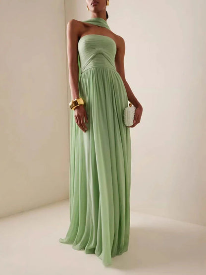 Vestido largo verde plisado con palabra de honor para mujer