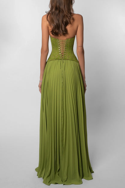 Vestido largo de mujer verde plisado con corsé