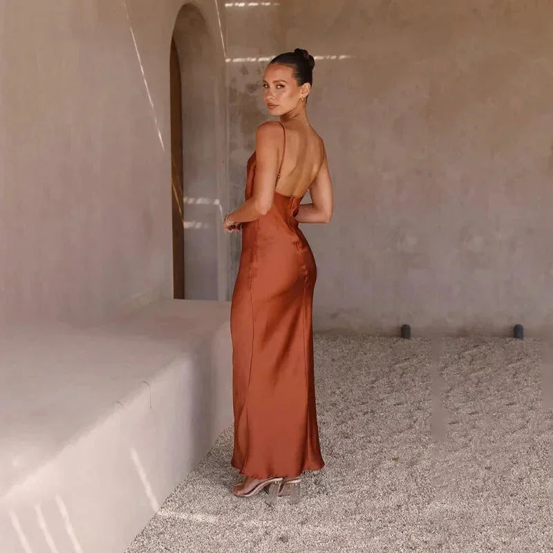 Vestido largo mujer satinado con cuello tipo cascada sin mangas