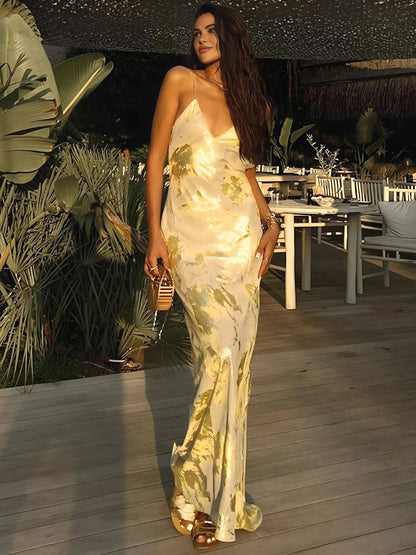 Vestido largo de fiesta dorado estampado floral con tirantes finos