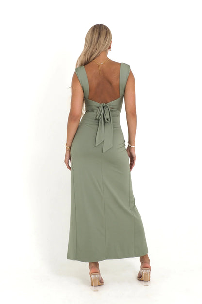 Vestido largo verde mujer con abertura elegante