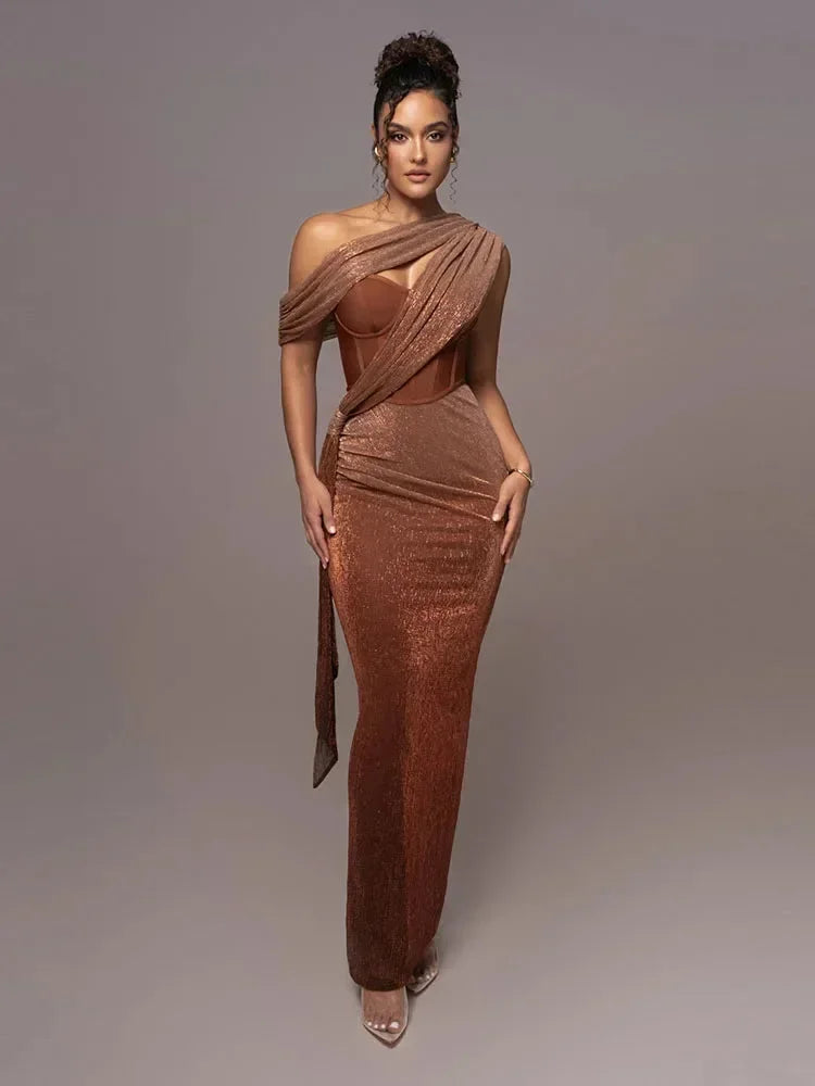 Vestido largo de noche asimétrico brillante con tirante