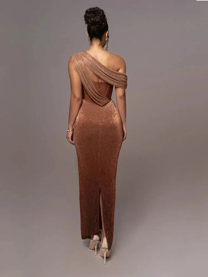 Vestido largo de noche asimétrico brillante con tirante