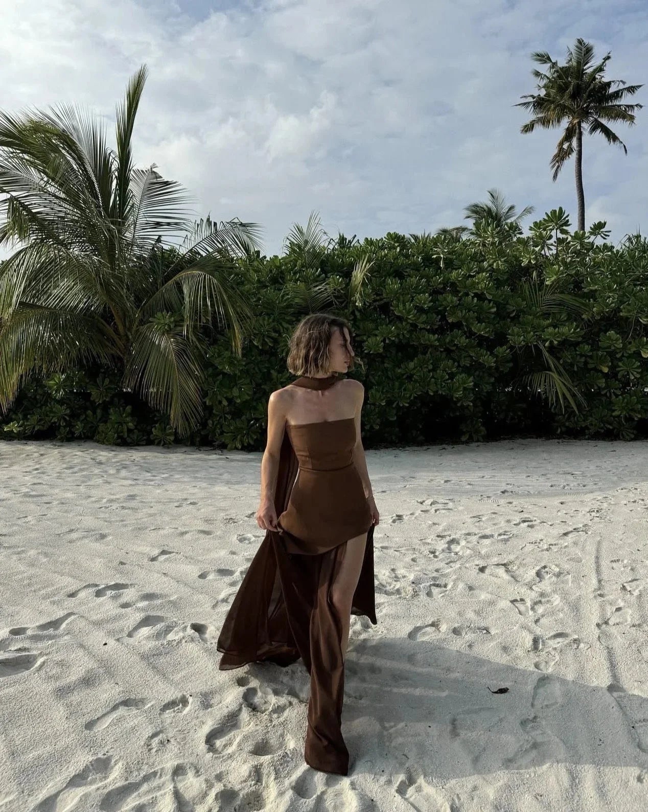 Vestido largo mujer sin mangas con abertura y palabra de honor