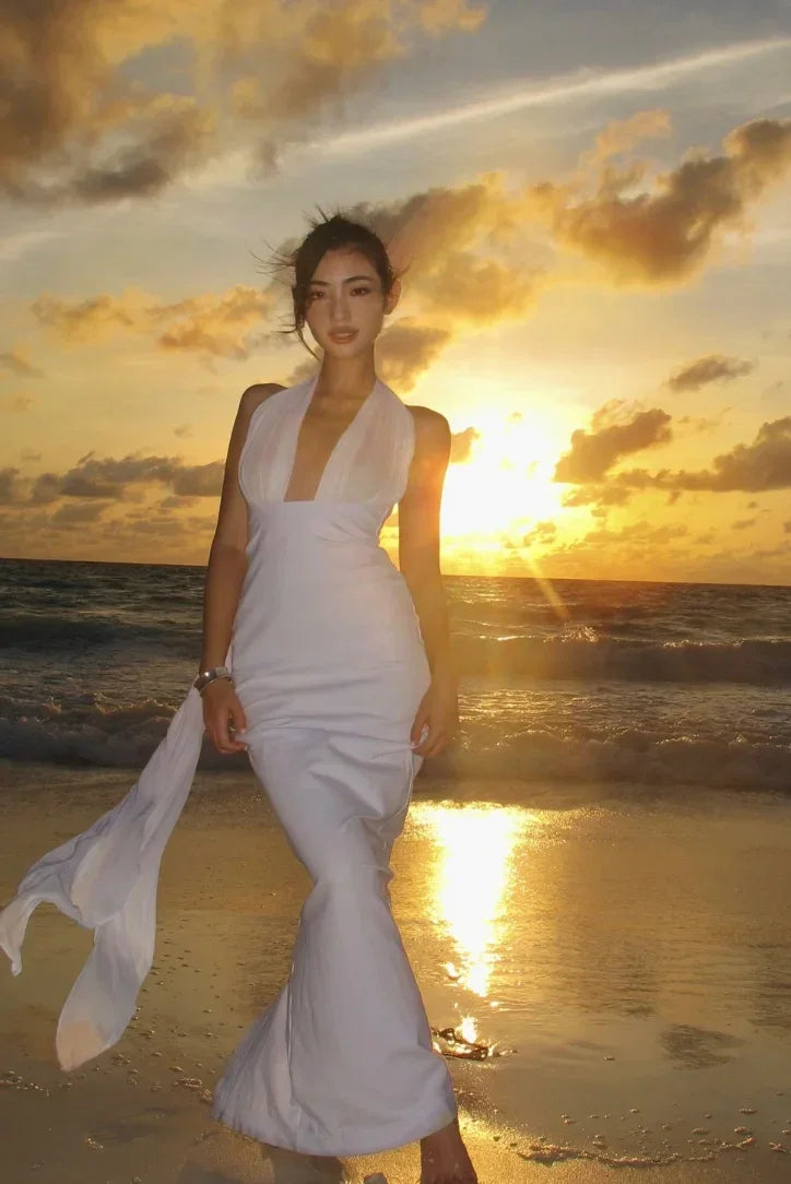 Vestido largo espalda descubierta blanco y negro con escote para noche