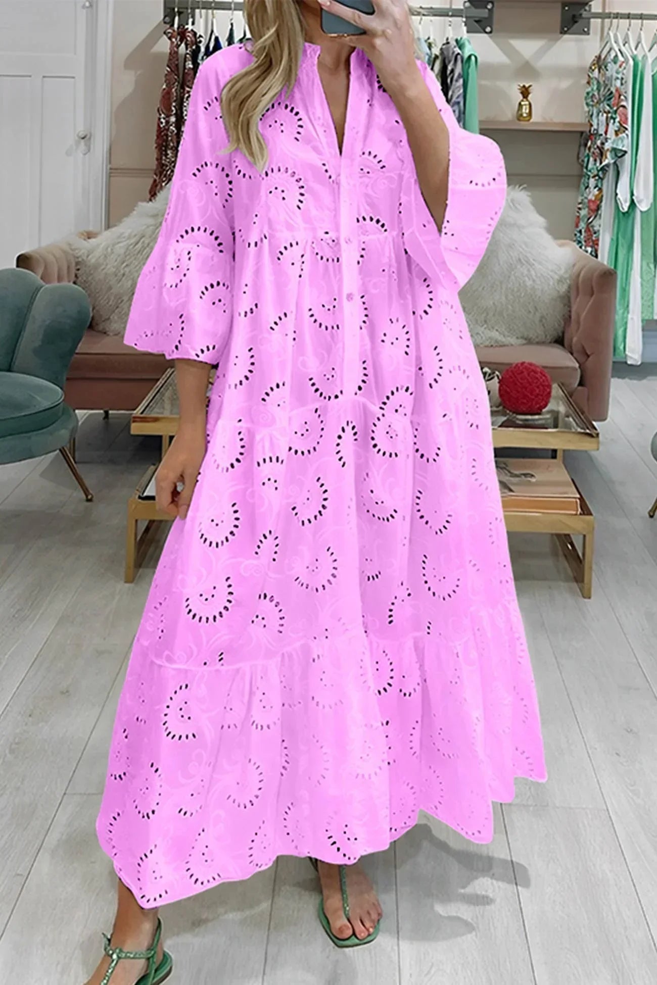 Vestido largo calado con mangas 3/4 y cuello en V para verano