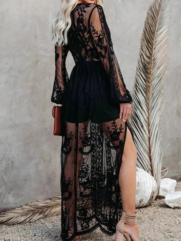 Vestido largo de fiesta de encaje transparente con mangas largas