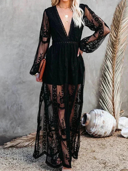 Vestido largo de fiesta de encaje transparente con mangas largas