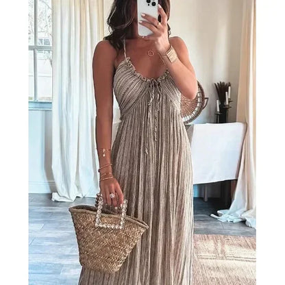 Vestido largo para mujer con tejido fluido y tirantes