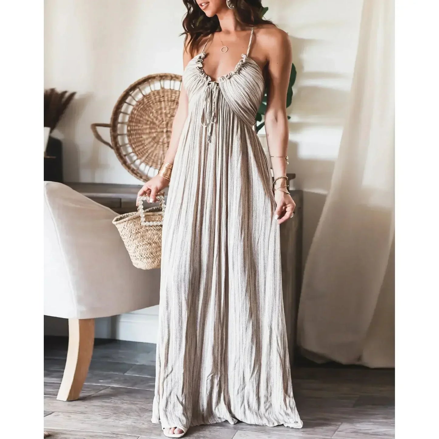 Vestido largo para mujer con tejido fluido y tirantes