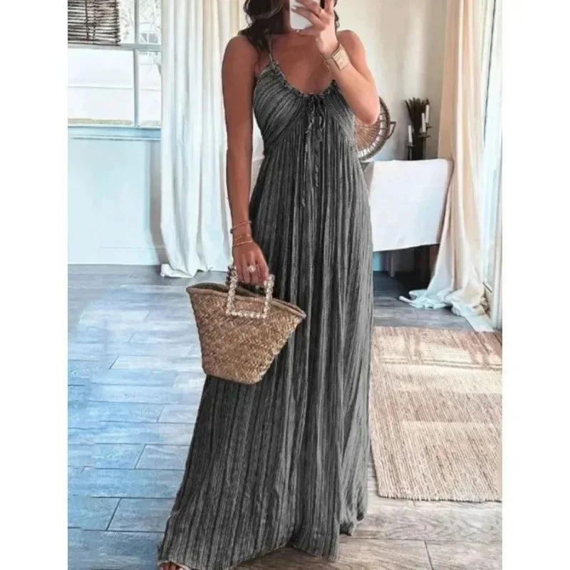 Vestido largo para mujer con tejido fluido y tirantes