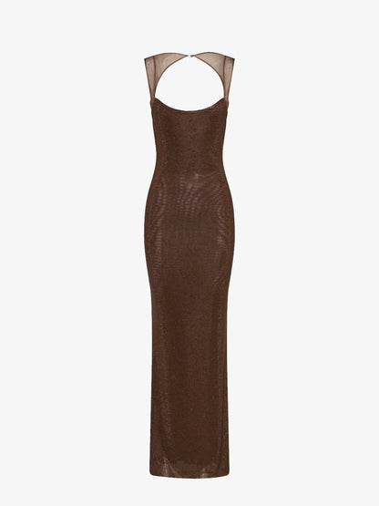Vestido largo de mujer con espalda descubierta y lentejuelas