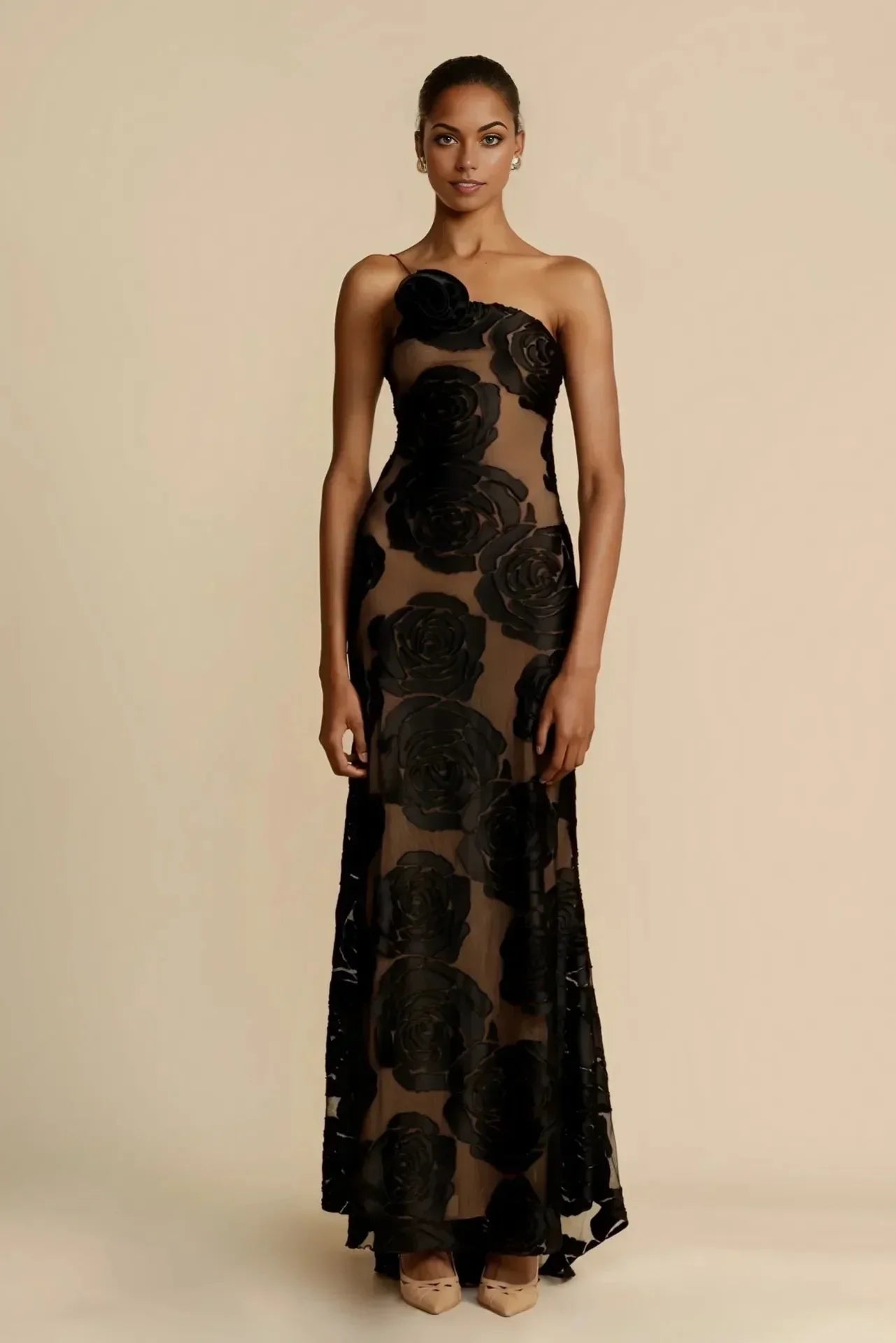 Vestido largo para mujer negro con motivos florales