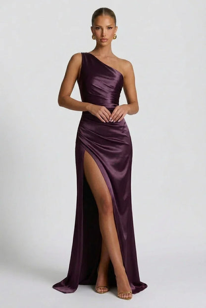 Vestido largo de mujer de satén con abertura