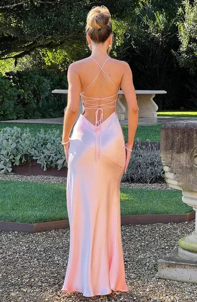Vestido largo de noche satinado escote en V tirantes finos
