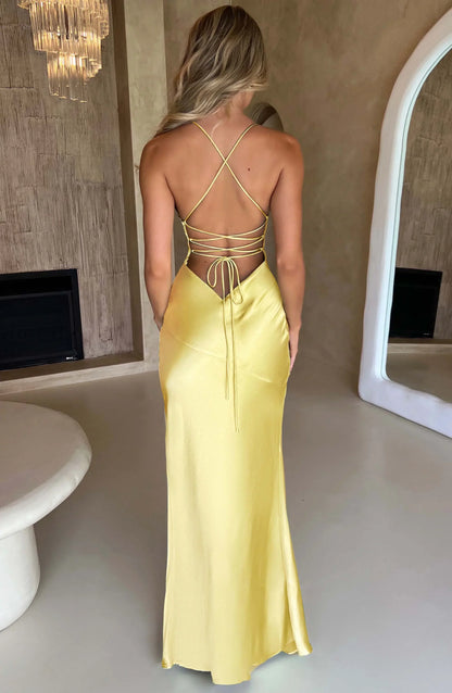 Vestido largo de noche satinado escote en V tirantes finos