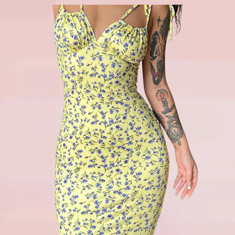 Vestido largo de mujer ajustado con estampado floral para verano