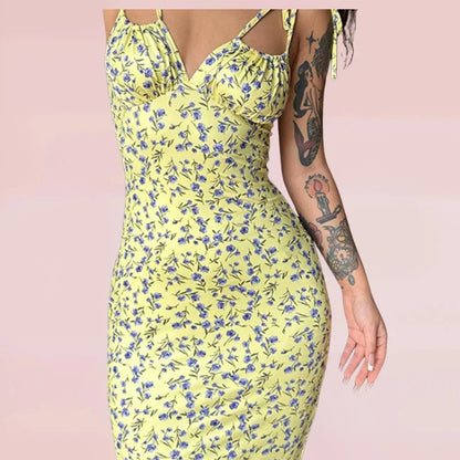 Vestido largo de mujer ajustado con estampado floral para verano