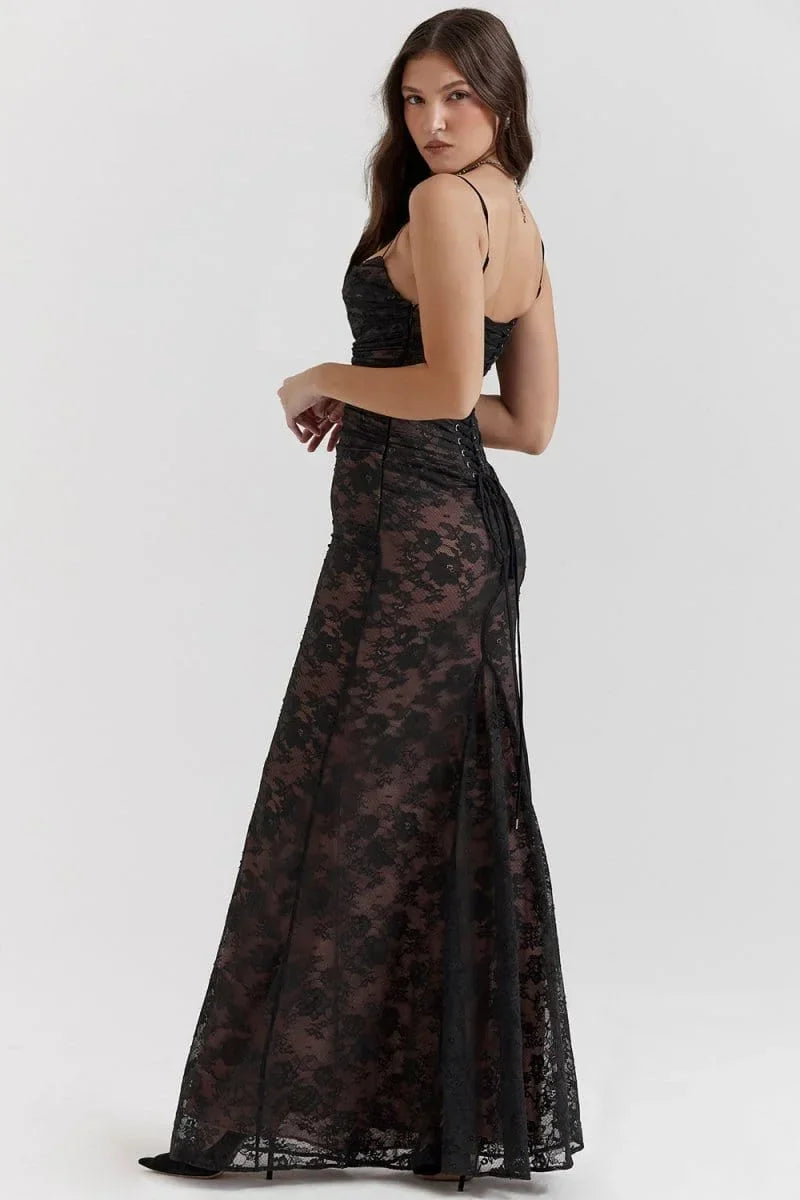 Vestido largo de noche con encaje y espalda abierta