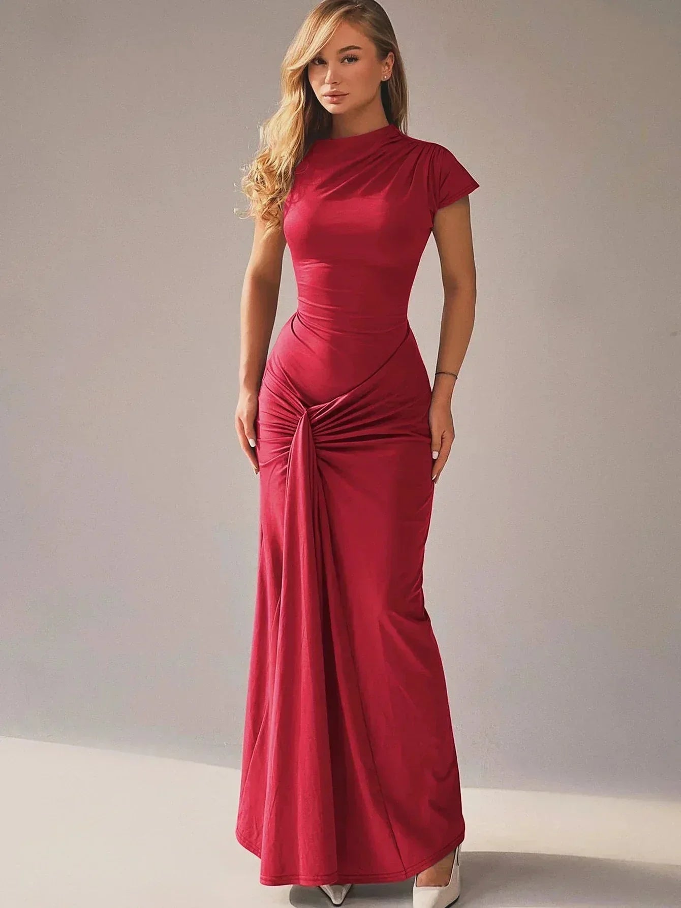 Vestido largo fluido de mujer fruncido con mangas cortas para fiesta