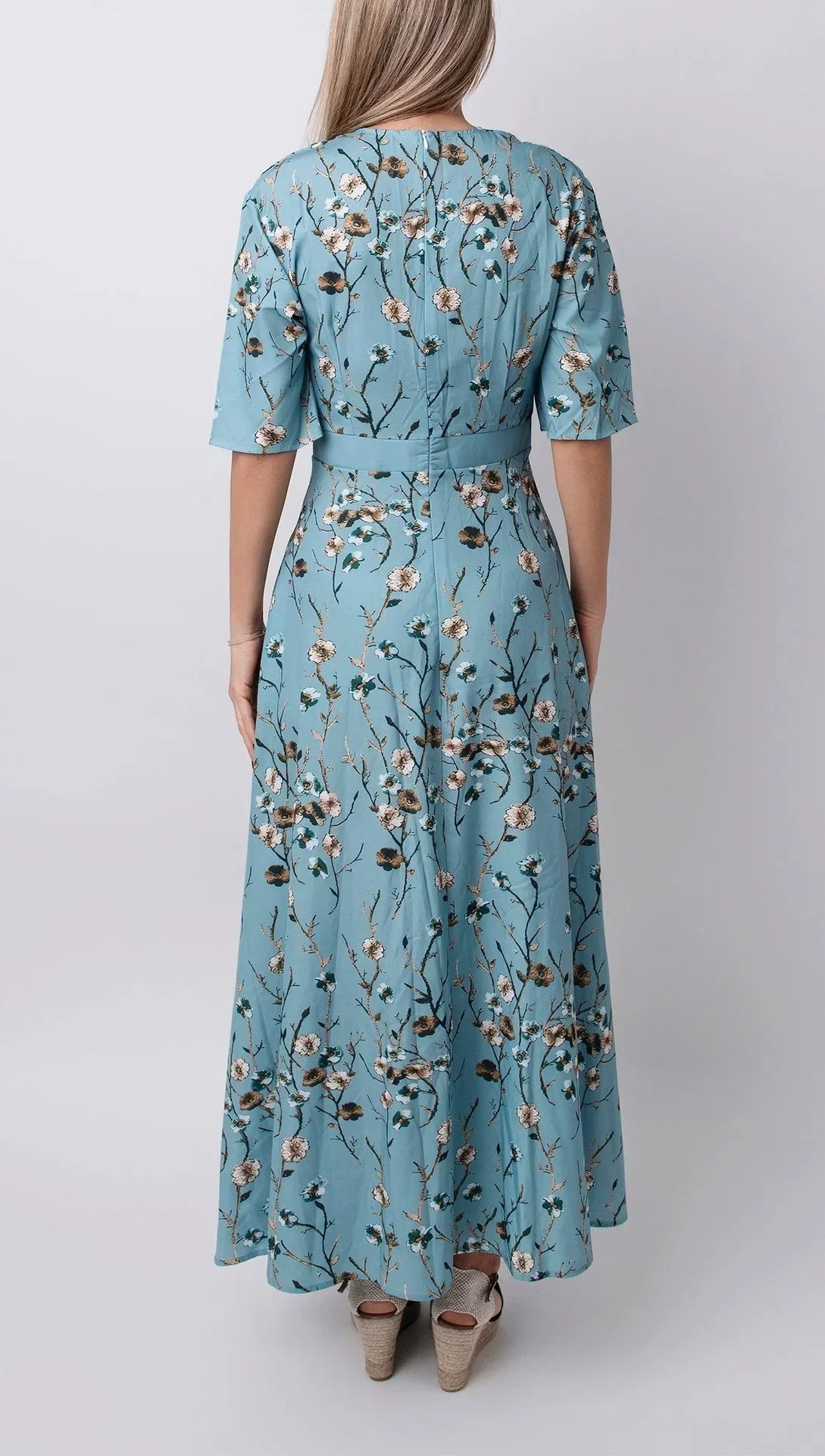 Vestido largo mujer azul claro flores verano cuello en V