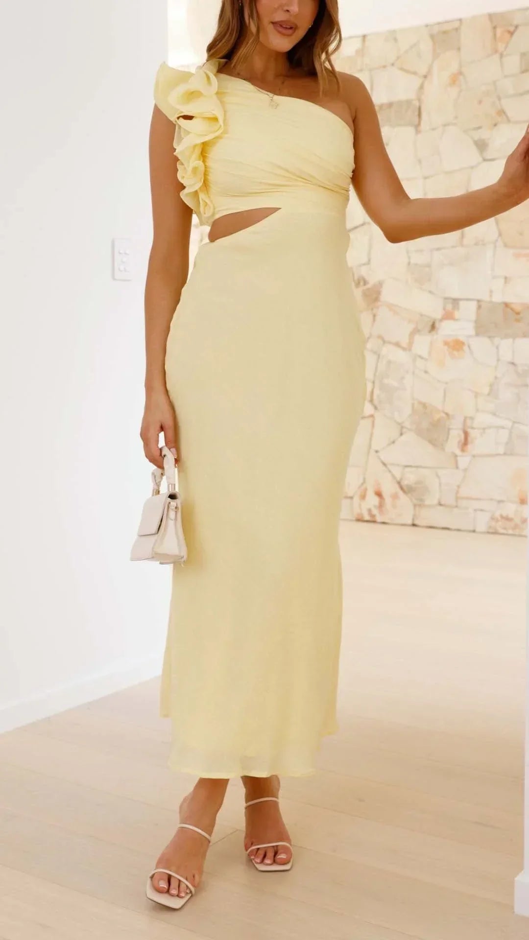 Vestido largo mujer asimétrico amarillo para noches elegantes