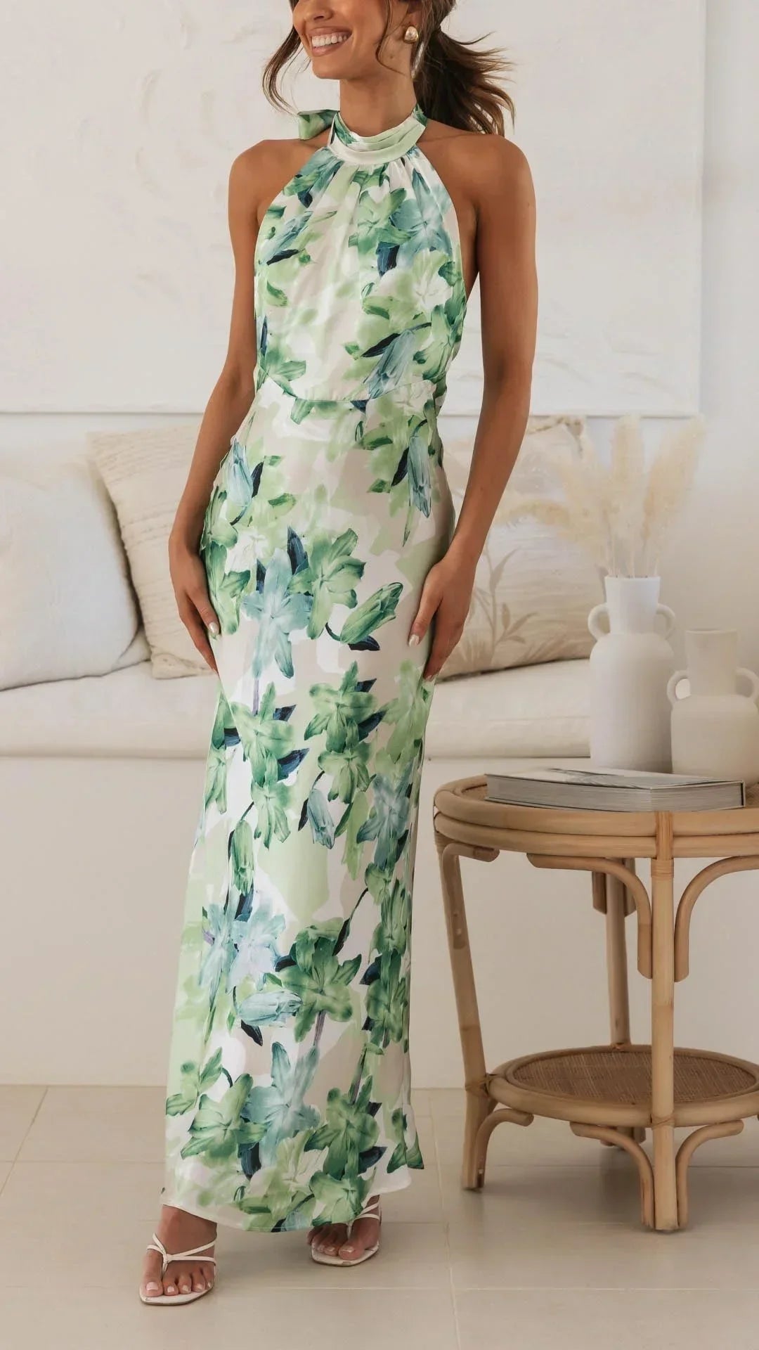 Vestido largo mujer espalda descubierta con cuello alto floral