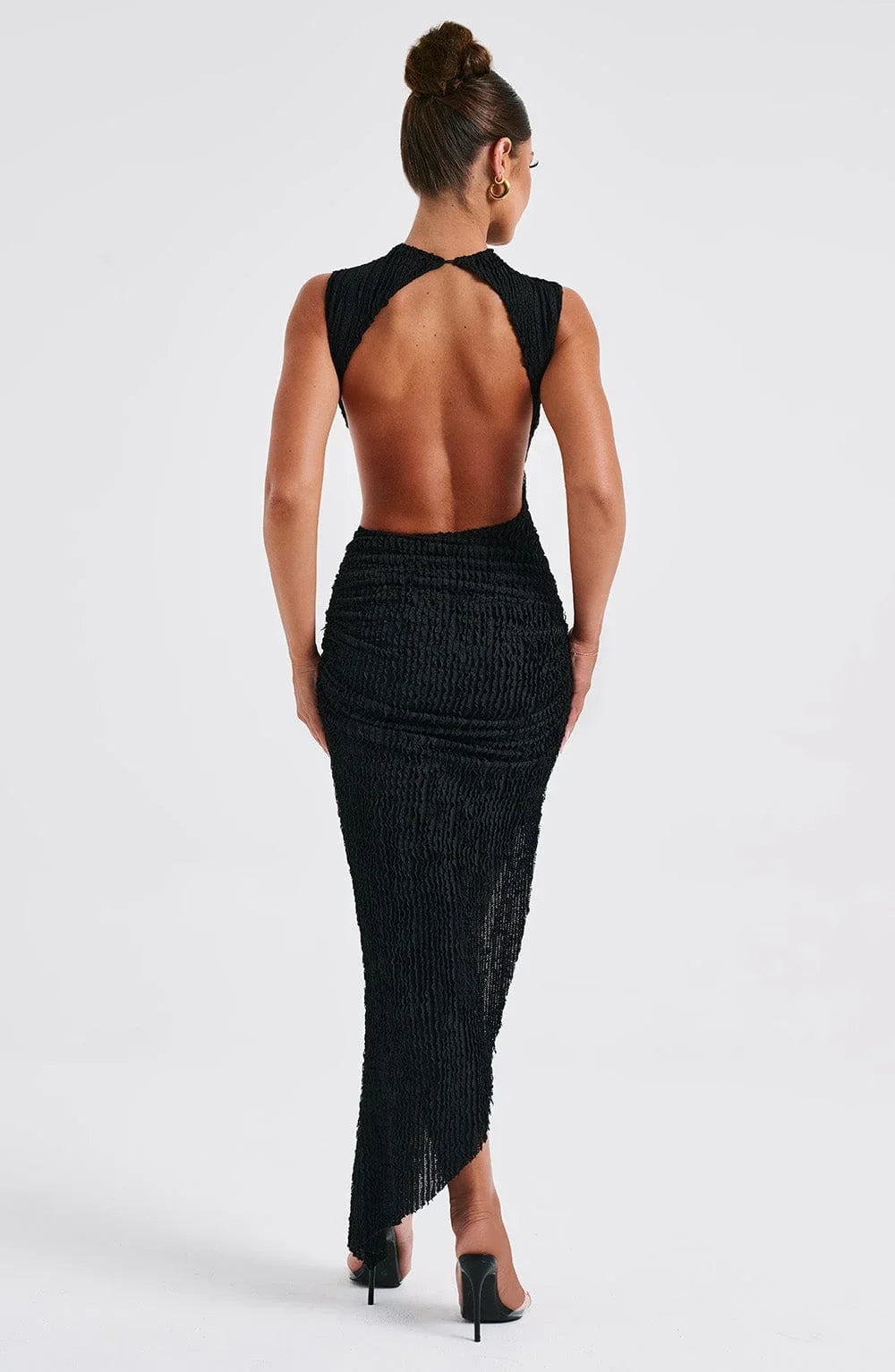 Vestido largo negro de fiesta sin mangas con abertura