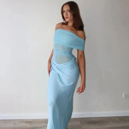 Vestido largo de mujer fluido con Hombros descubiertos y aberturas