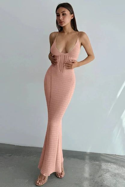 Vestido largo rosa calado con tirantes finos para fiesta