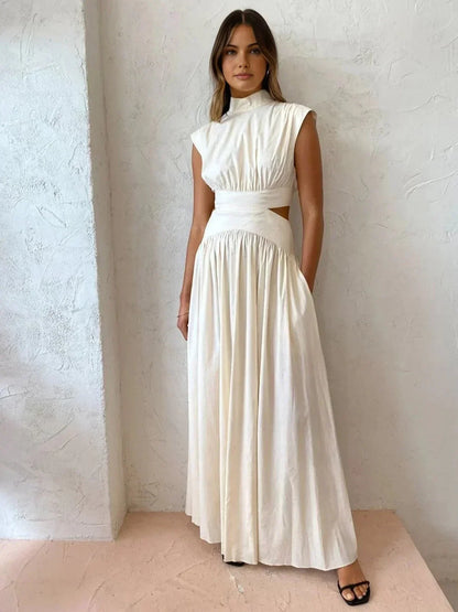 Vestido largo de mujer de verano con cuello alto y aberturas