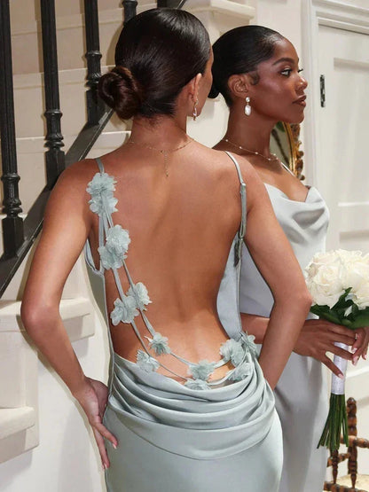 Vestido largo espalda descubierta con flores gris y tirantes finos