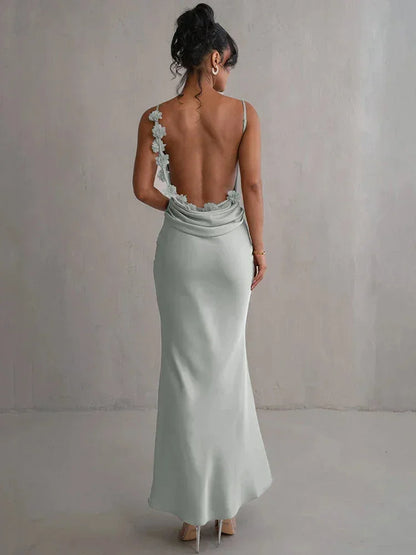 Vestido largo espalda descubierta con flores gris y tirantes finos