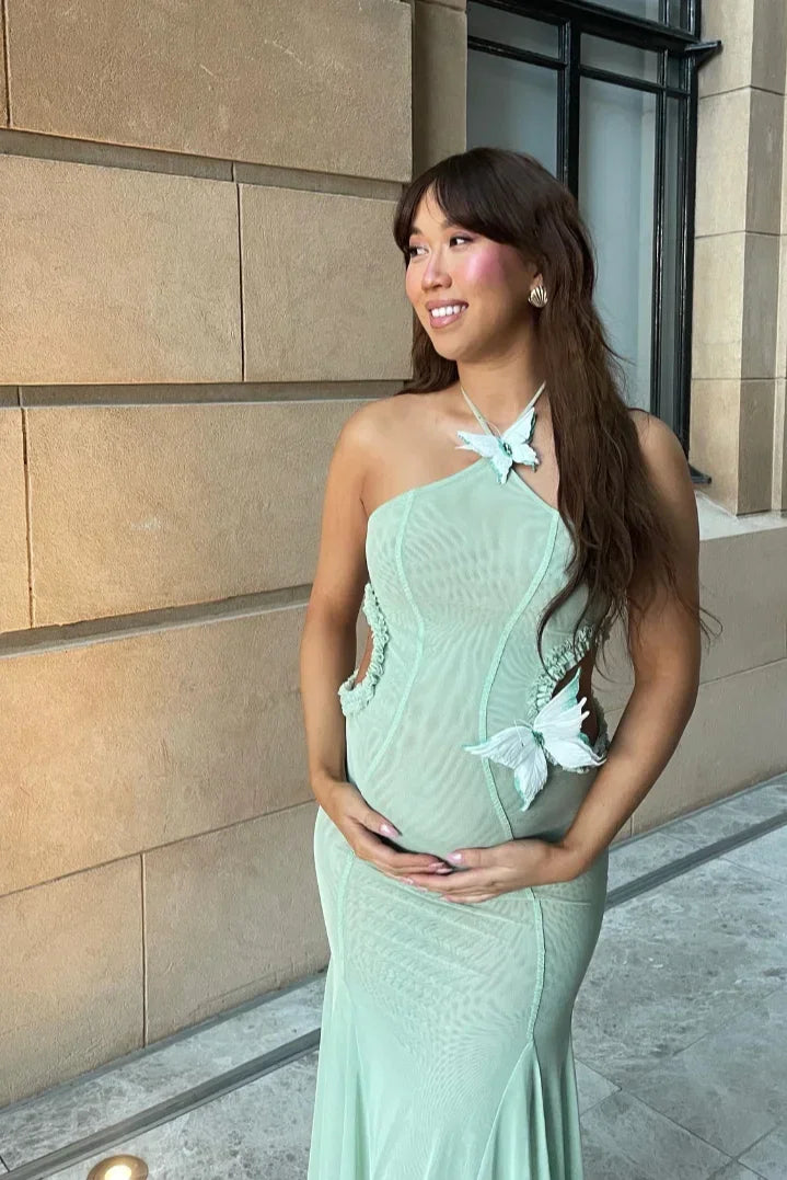 Vestido largo menta con cuello halter con aberturas para fiesta de verano
